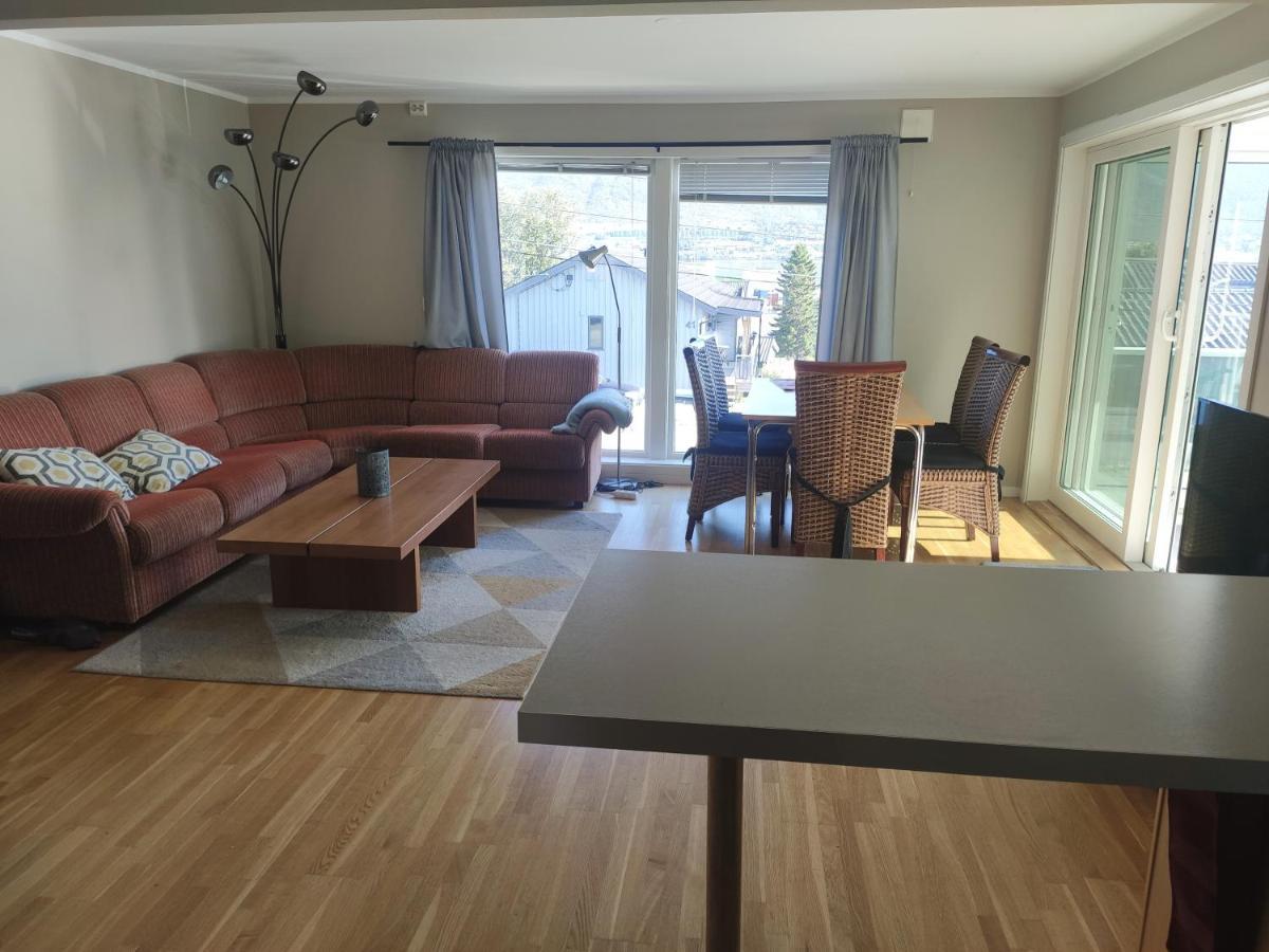 Feelhome Apartment 4- Bedroms Njords Veg Tromso Luaran gambar