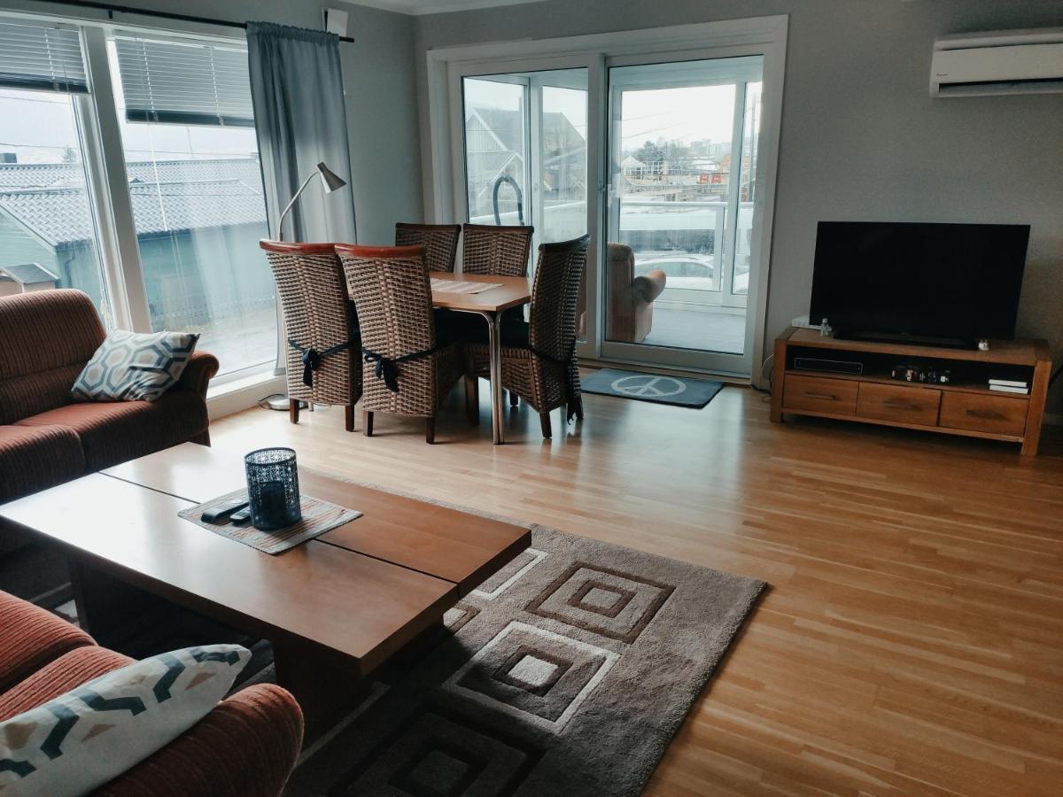 Feelhome Apartment 4- Bedroms Njords Veg Tromso Luaran gambar